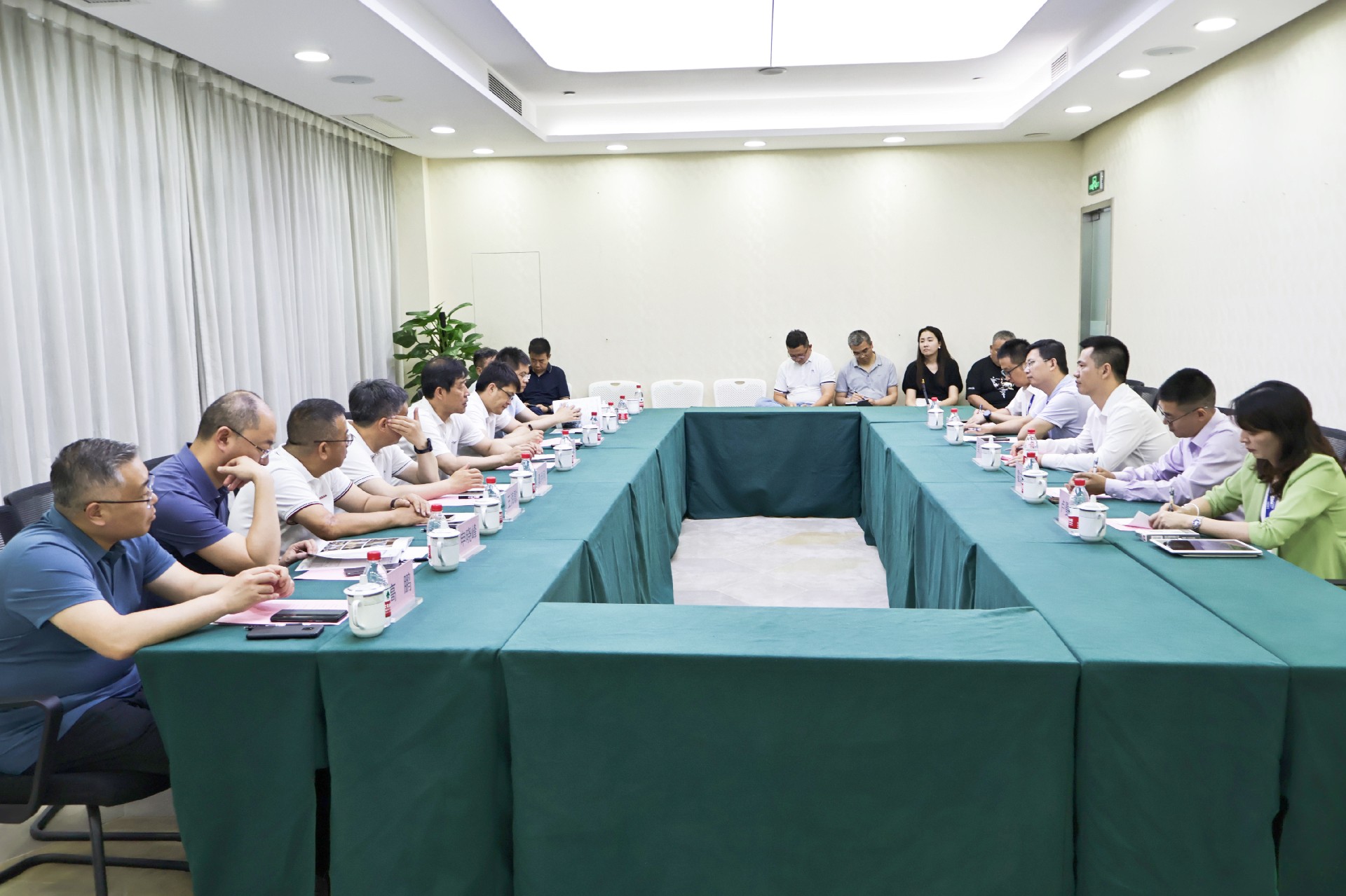 山西省长治市市长陈向阳一行到访广纳达康参观考察